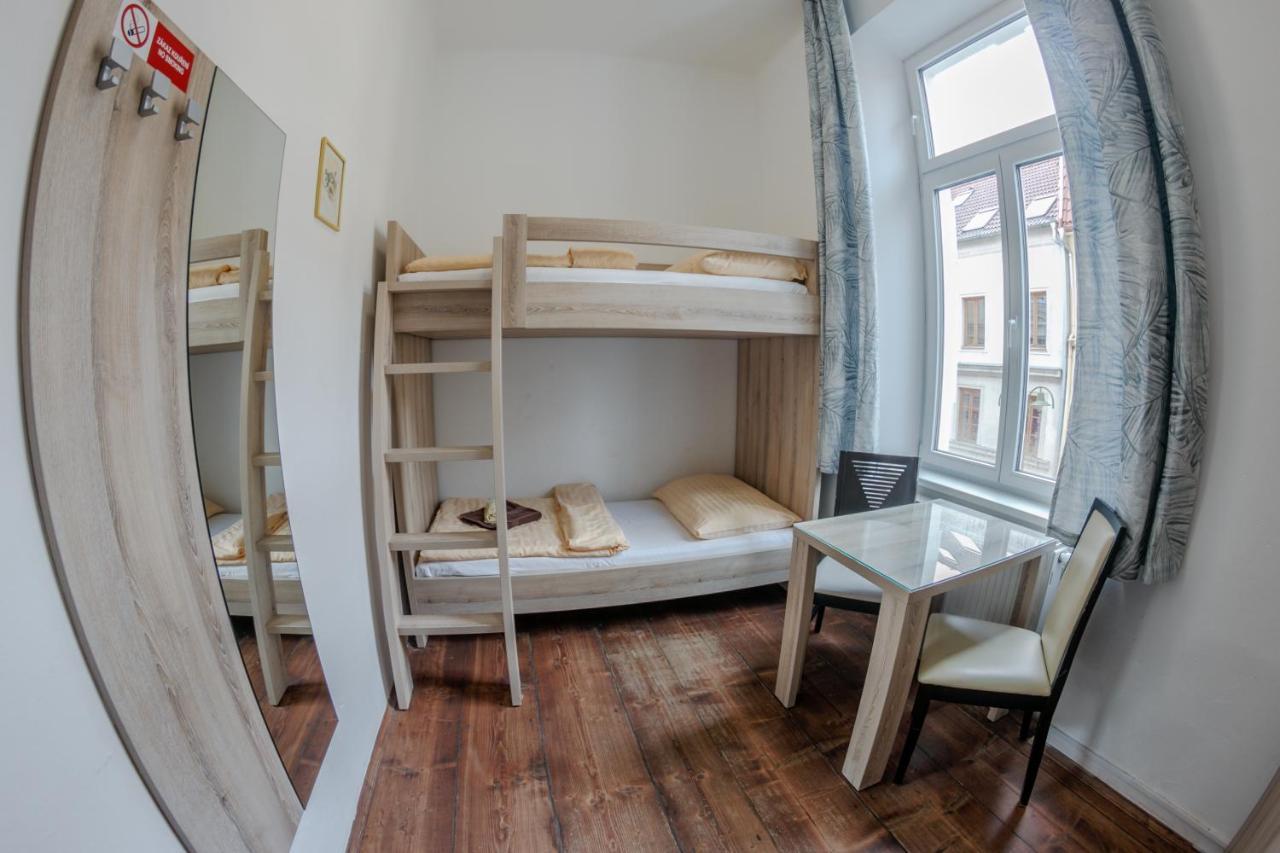 Cuba Bar & Hostel تشيسكي بوديوفيتسه المظهر الخارجي الصورة